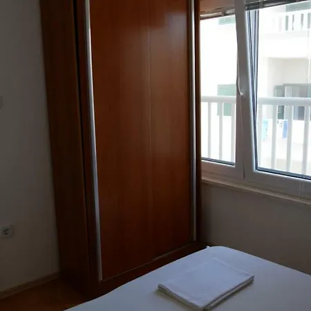 Apartment Meri Ciovo *